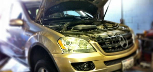 Performing Balance Shaft Replacement on a 2006 Mercedes-Benz ML350